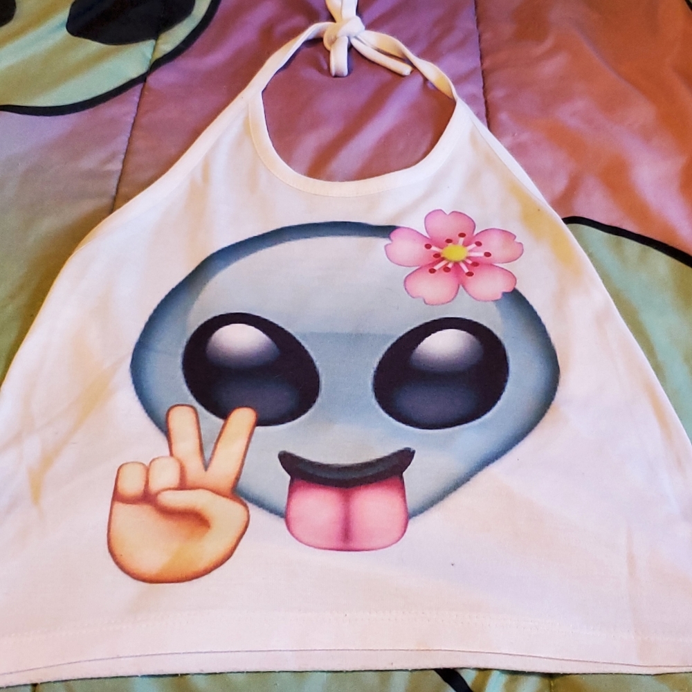 Alien Emoji Happy Monday Crop Top Flower Peace - Picture 4 of 6